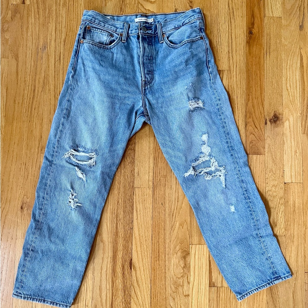 Levi’s Wedgie Straight Distressed Jeans